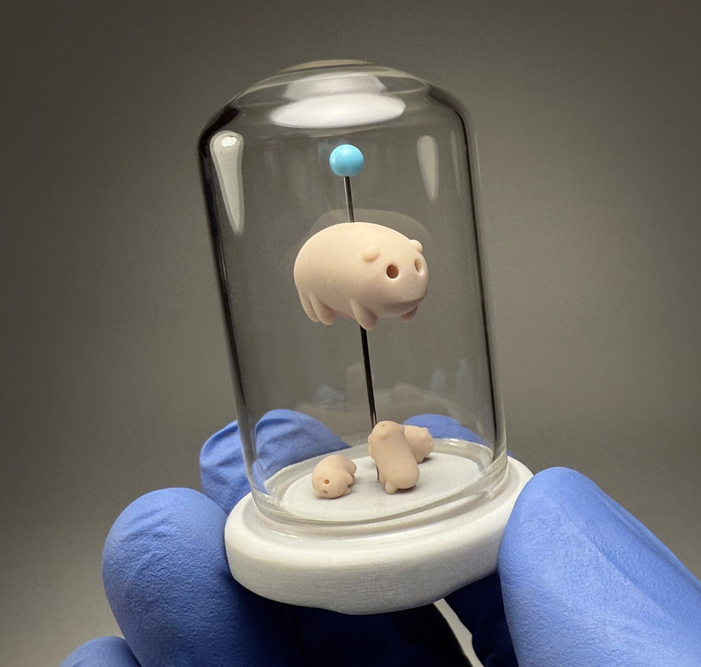 Tiny Drama Micro Statuette